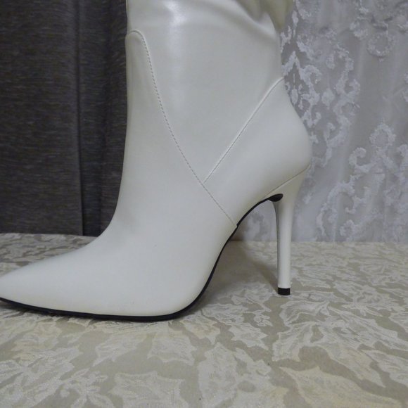 $129.00 Jessica Simpson Lyndy Slouch Boots, Off White, 9, M - Picture 3 of 12